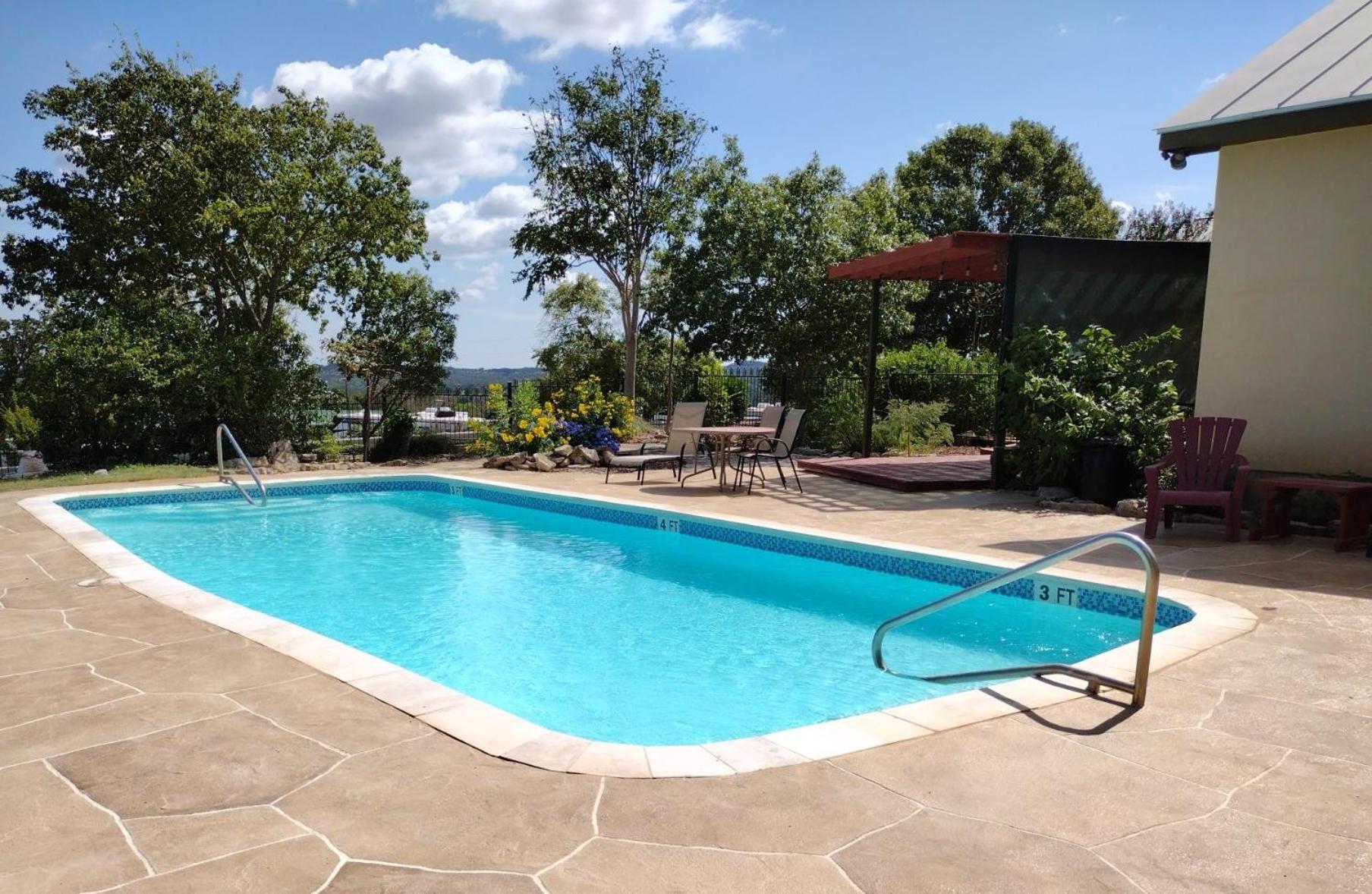Top Of The Hill Rv Resort & Cabins Waring 외부 사진